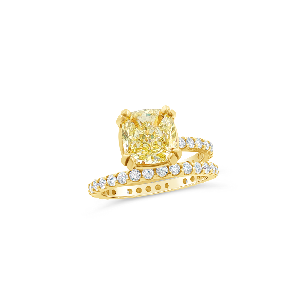 Cushion cut Yellow Diamond RIng