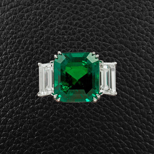 Emerald & Diamond Ring