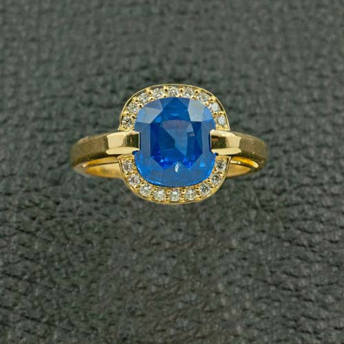 Cushion cut Sapphire & Diamond Ring