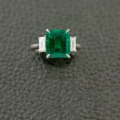 Emerald & Diamond Ring