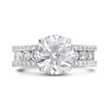 Round Diamond Engagement Ring