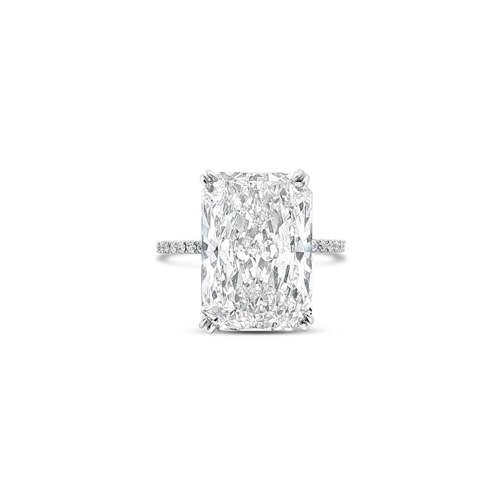 Radiant cut Diamond Ring