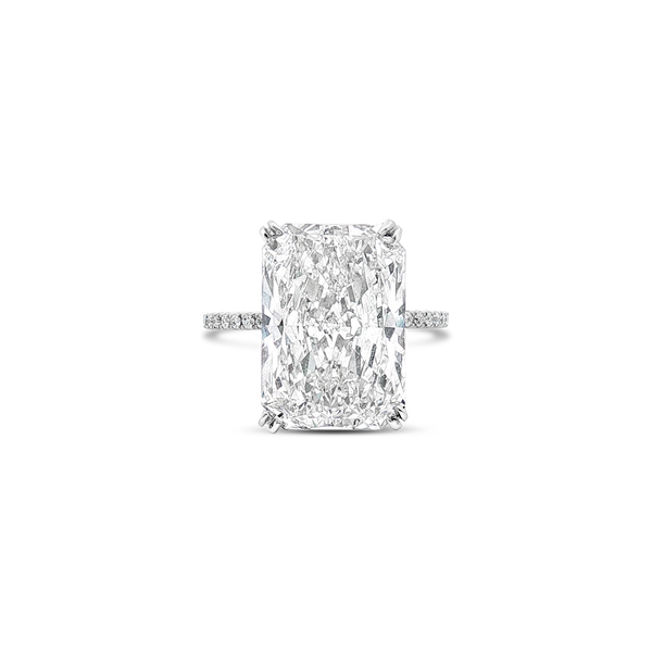 Radiant cut Diamond Ring