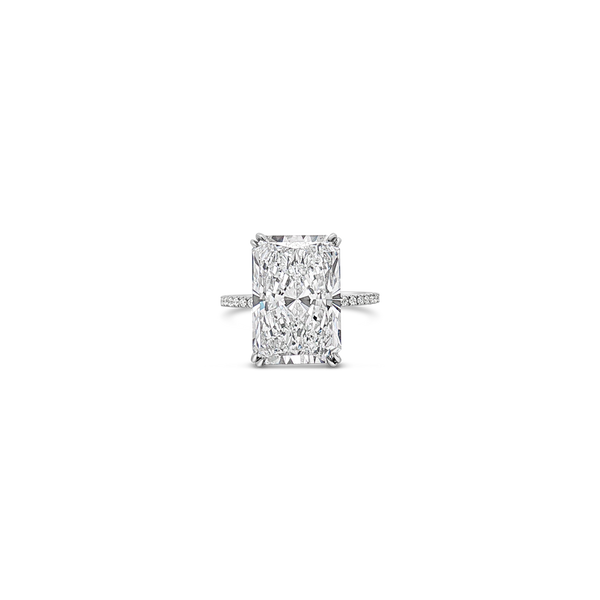 Radiant cut Diamond Engagement Ring