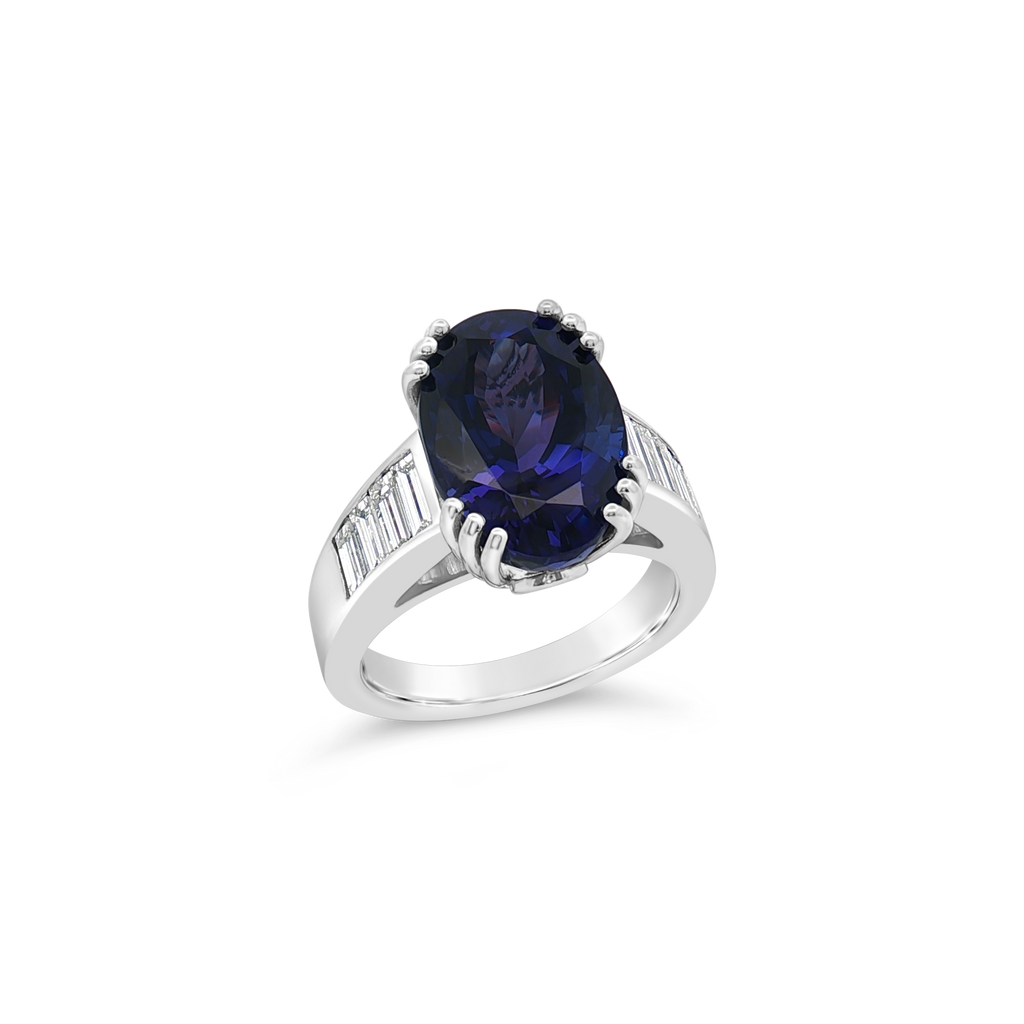 Tanzanite & Diamond Ring
