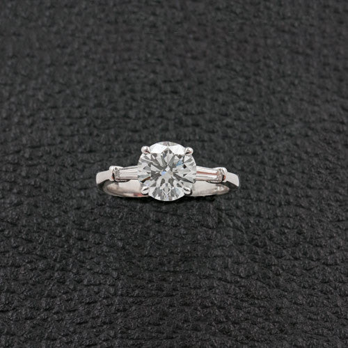Round Diamond Engagement Ring with Baguettes